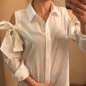 Bp bow sleeve cold shoulder button up. Xs